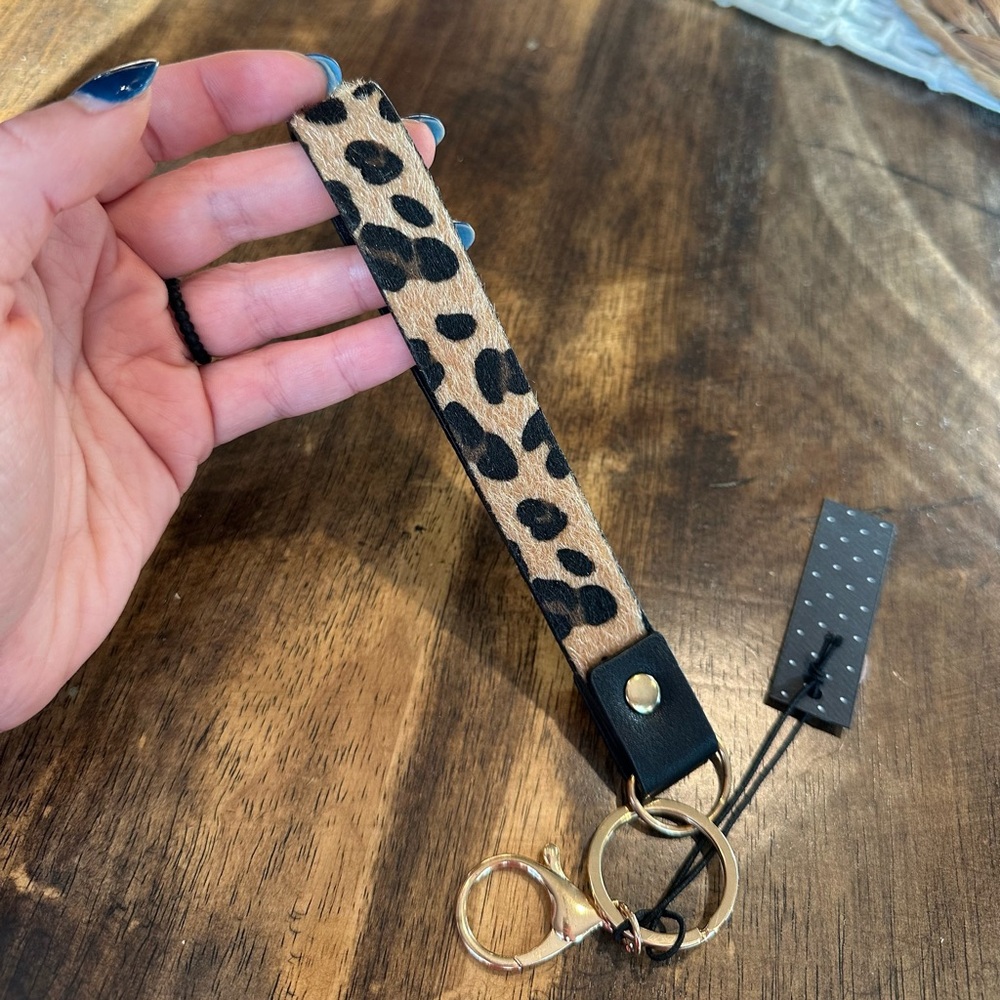 NWT Cheetah Key Chain